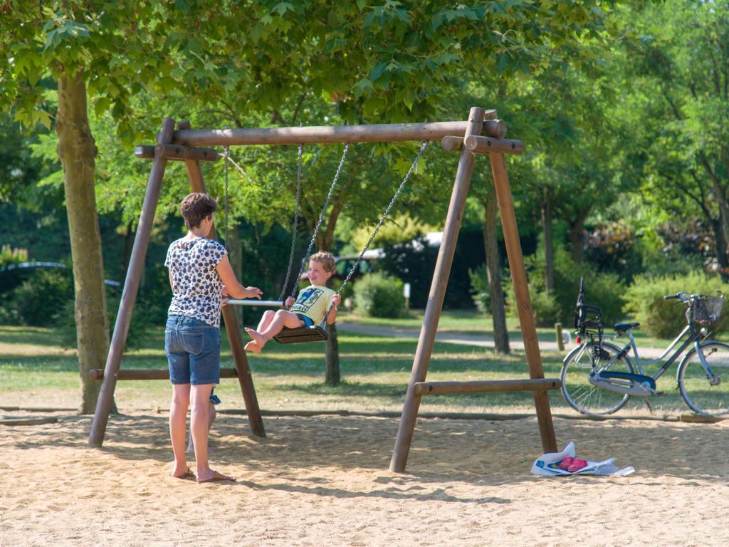 Huttopia Saumur Buitenkant foto